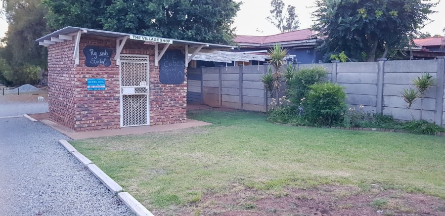  Bedroom Property for Sale in Wilkoppies North West